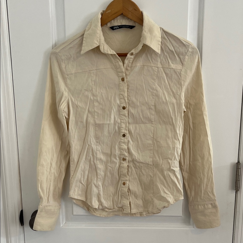 Zara Women’s Light Cream Button-Front Blouse XS